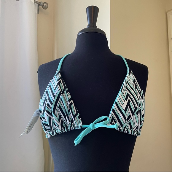 NWT Dippin’ Daisy’s Bikini Top - Picture 2 of 8